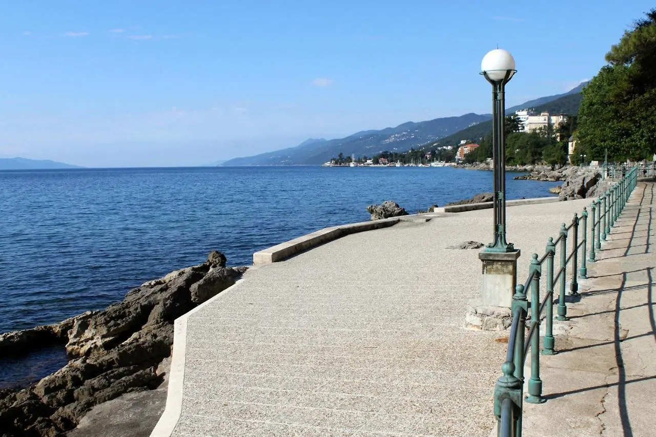 Apartments By The Sea Opatija - Volosko, Opatija - 7846  Volosko